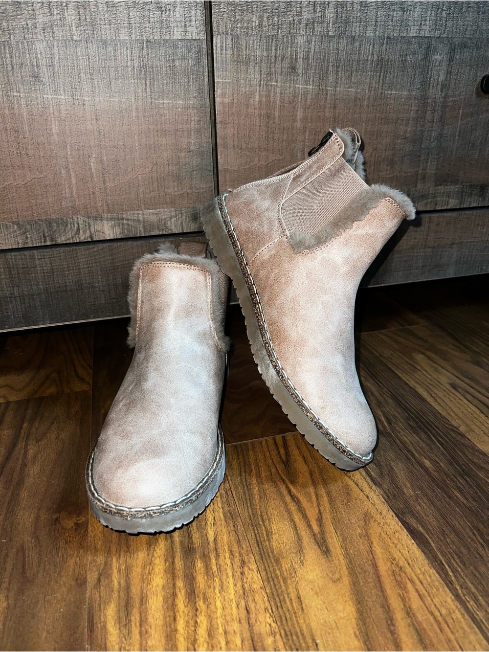 Women's Taupe Suede Faux-Fur Lined Chelsea Booties
